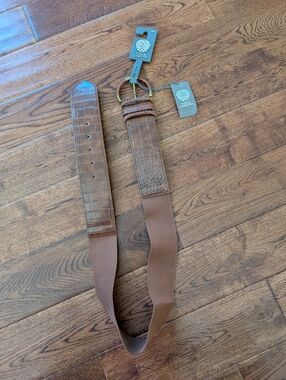 Vince Camuto Brown Faux Leather Stretch Belt Size M/L NWT